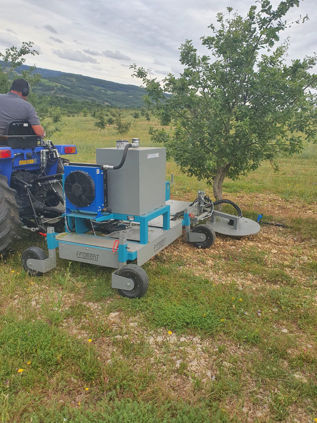 Faucheuse intégrale inter-ceps