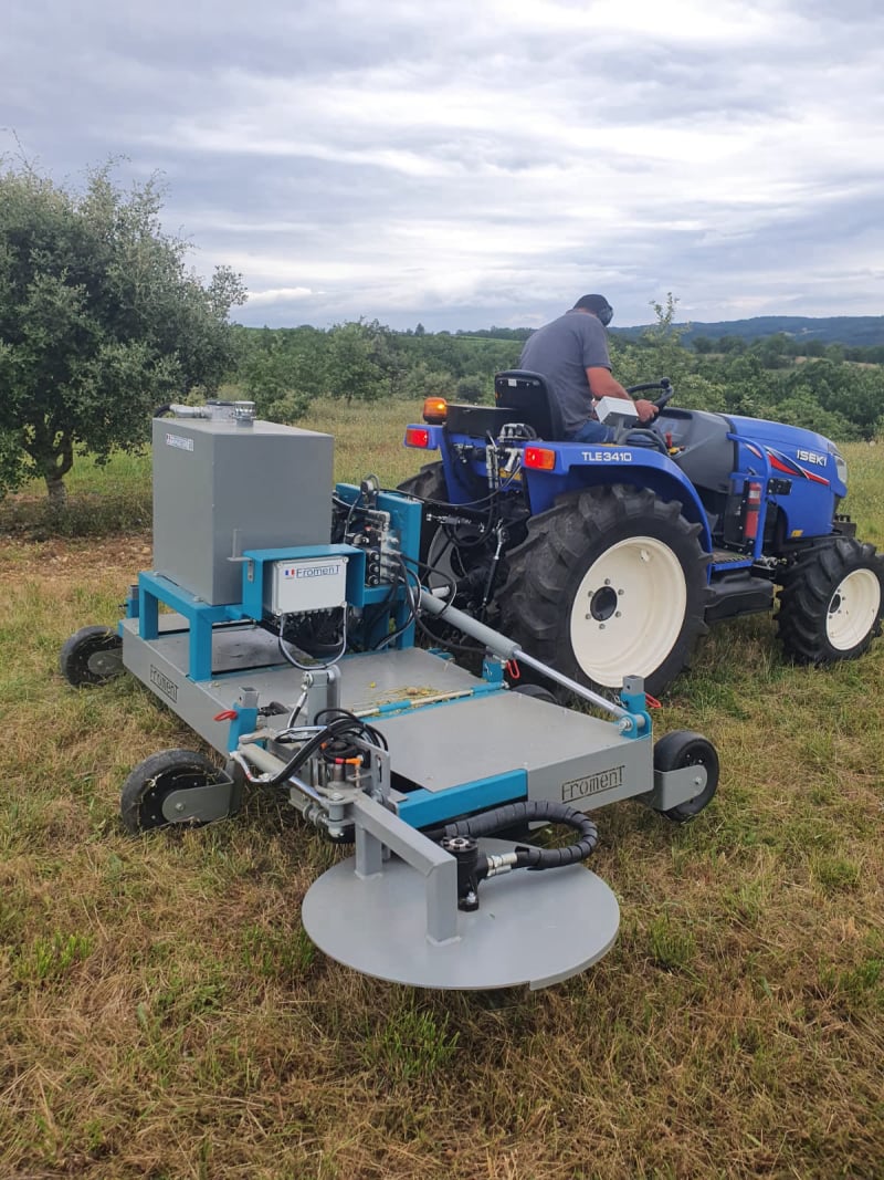 Faucheuse intégrale inter-ceps